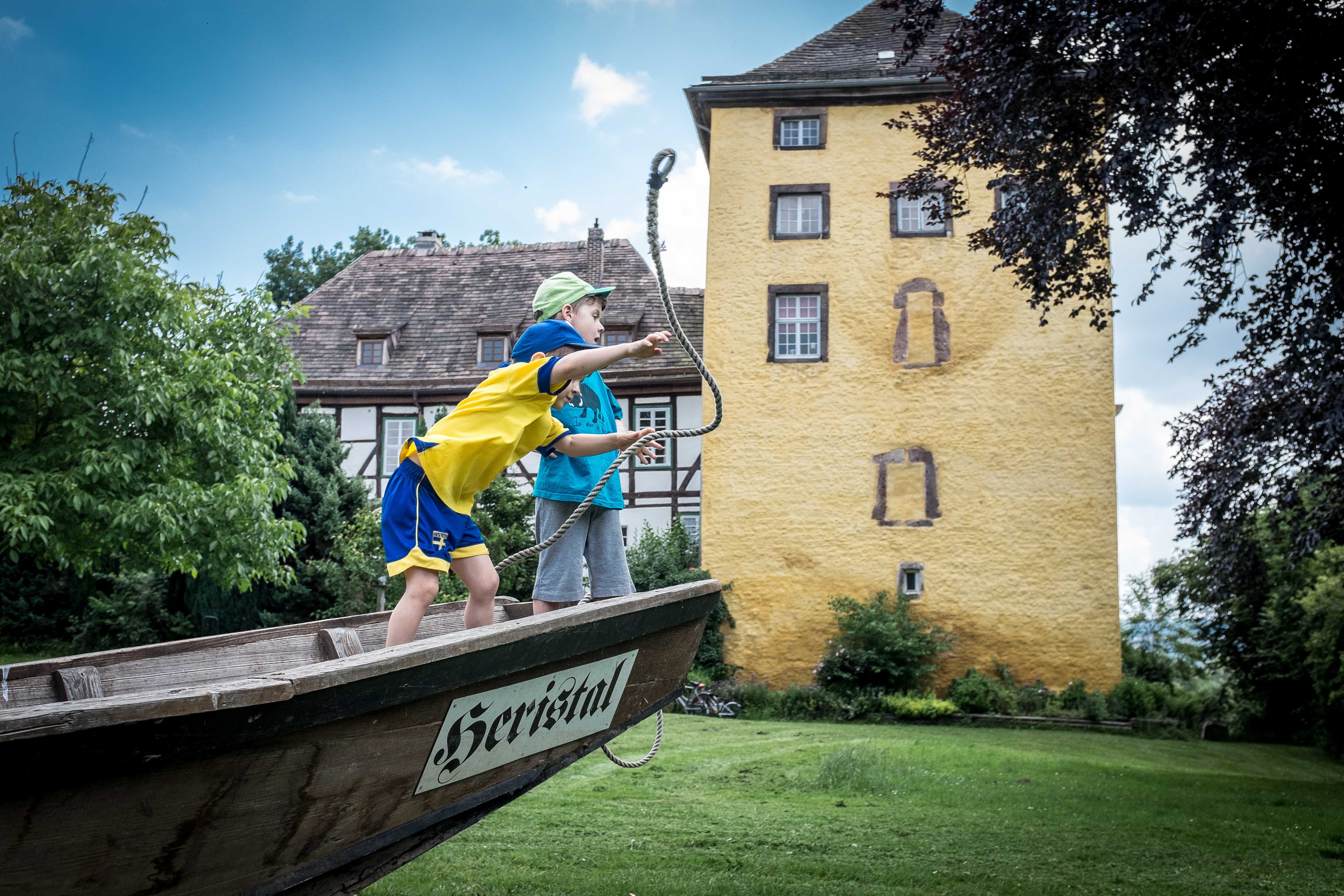Jungs beim Spielen