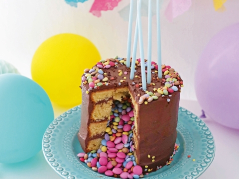 Piñata-Torte