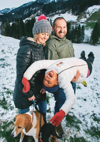Nadja Bruderer (45), Franz Felder (46) und Daria (7)